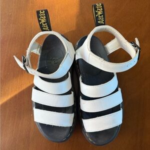 Dr. Marten’s Blaire White Leather Platform Sandals size 6